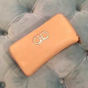 Ferragamo Womens Wallet